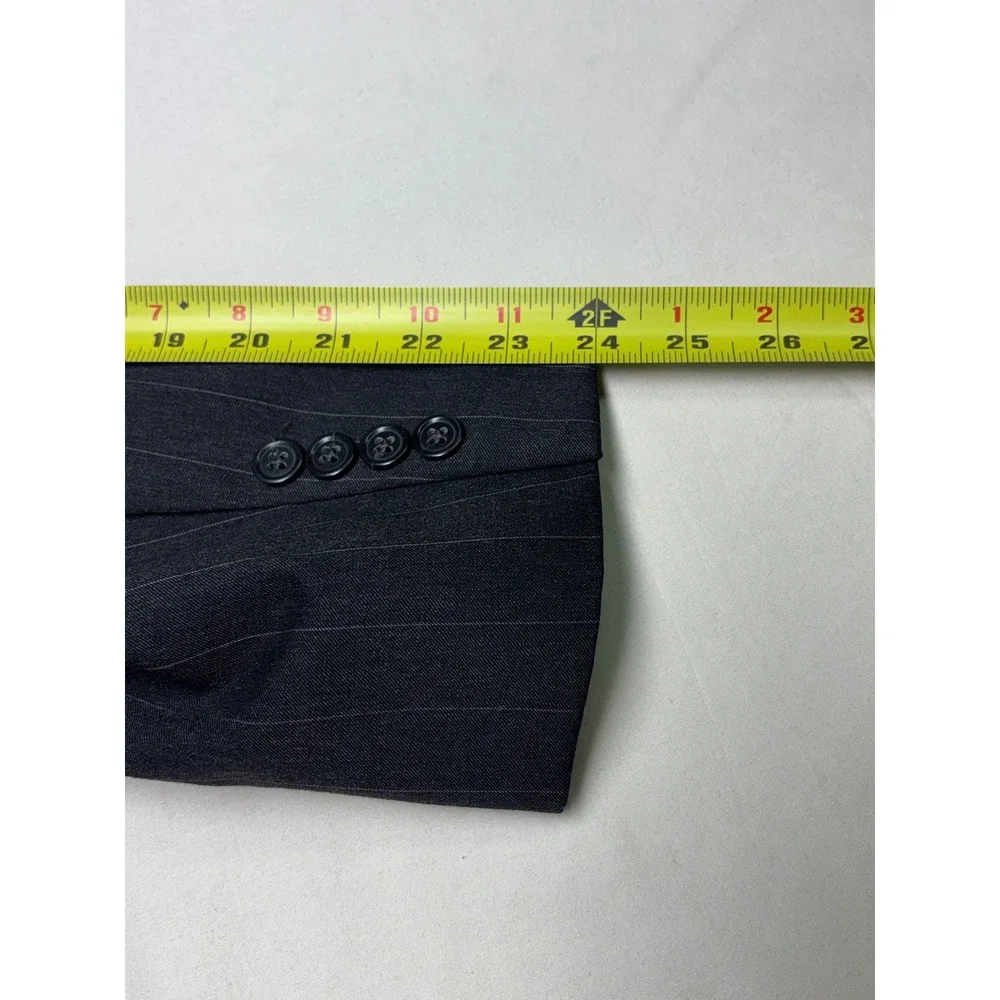 Jos. A. Bank Signature Collection Mens Wool Pinstripe Suit 44SH W42xL28 Charcoal